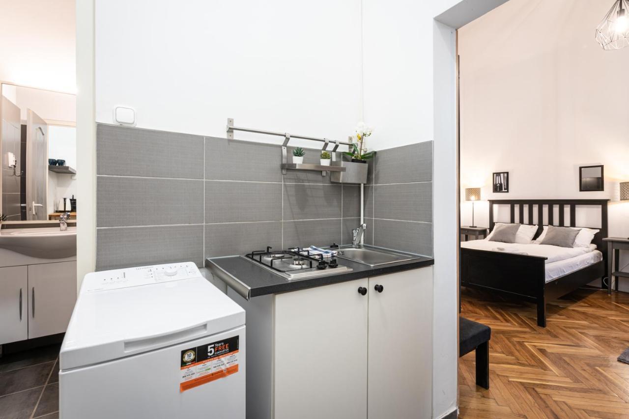 B8 - Grand Boulevard Cozy Apartment - Best Location By Bqa Budapest Eksteriør bilde
