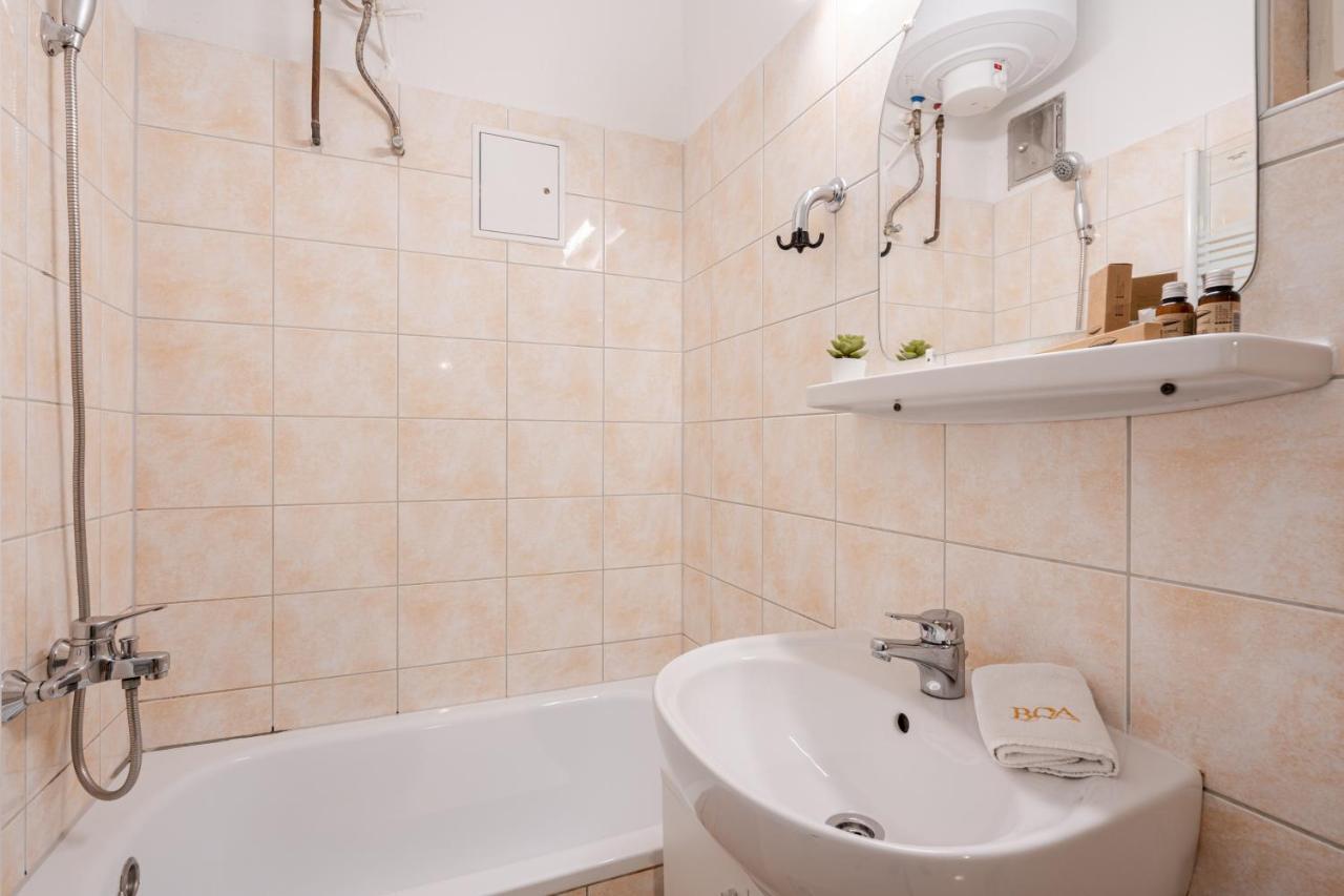 B8 - Grand Boulevard Cozy Apartment - Best Location By Bqa Budapest Eksteriør bilde