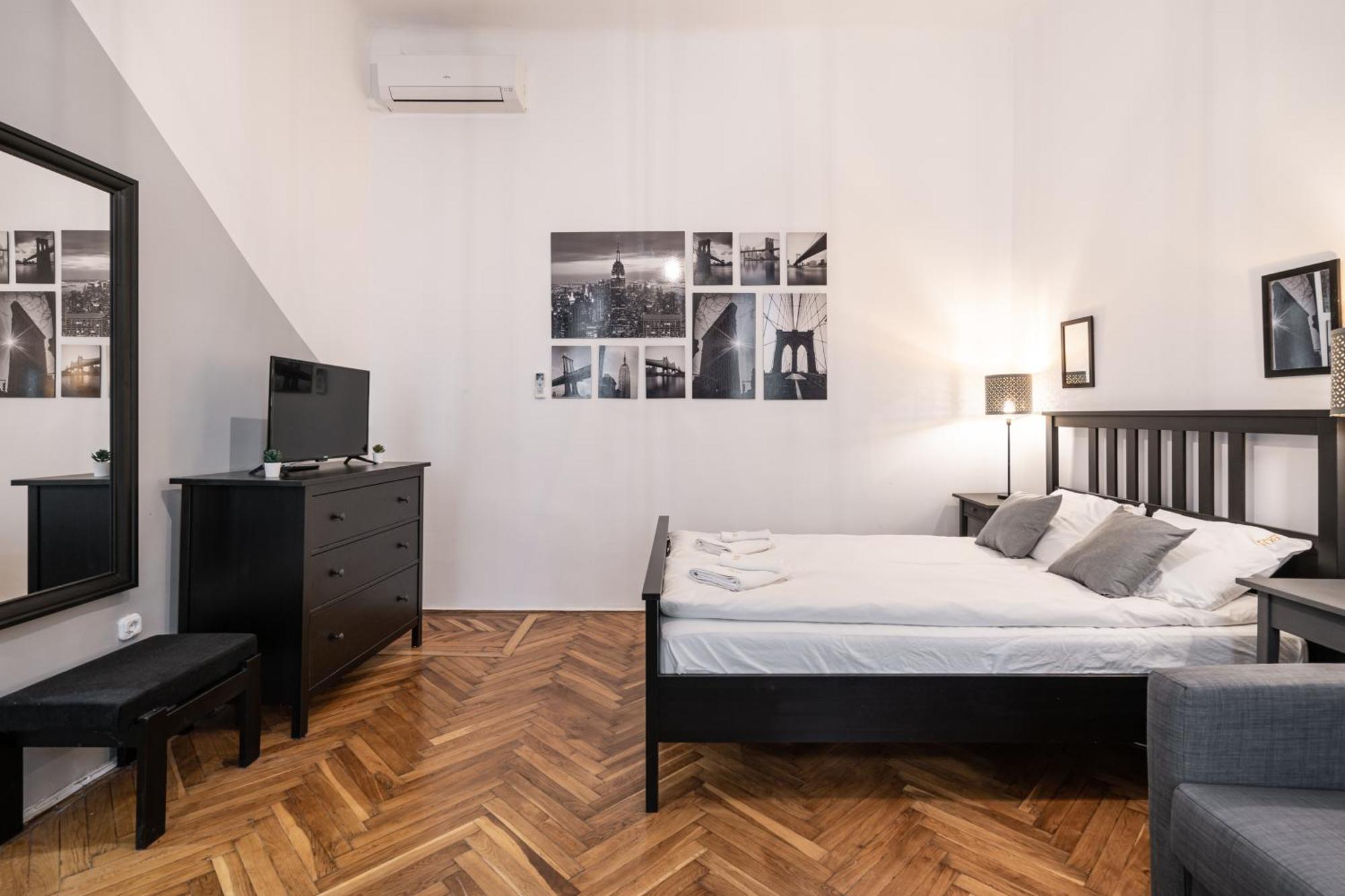 B8 - Grand Boulevard Cozy Apartment - Best Location By Bqa Budapest Rom bilde